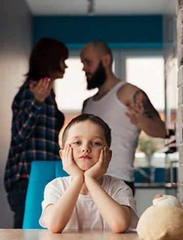 Relația părinților- 𝗧𝗛𝗘 𝗢𝗥𝗜𝗚𝗜𝗡𝗔𝗟 𝗟𝗢𝗩𝗘 𝗖𝗟𝗔𝗦𝗦𝗥𝗢𝗢𝗠